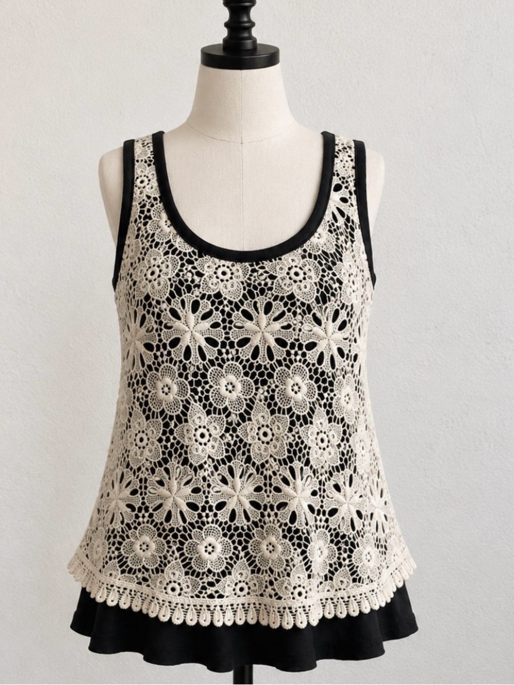 Xhilaration Cream Lace Overlay Tank with Black Base